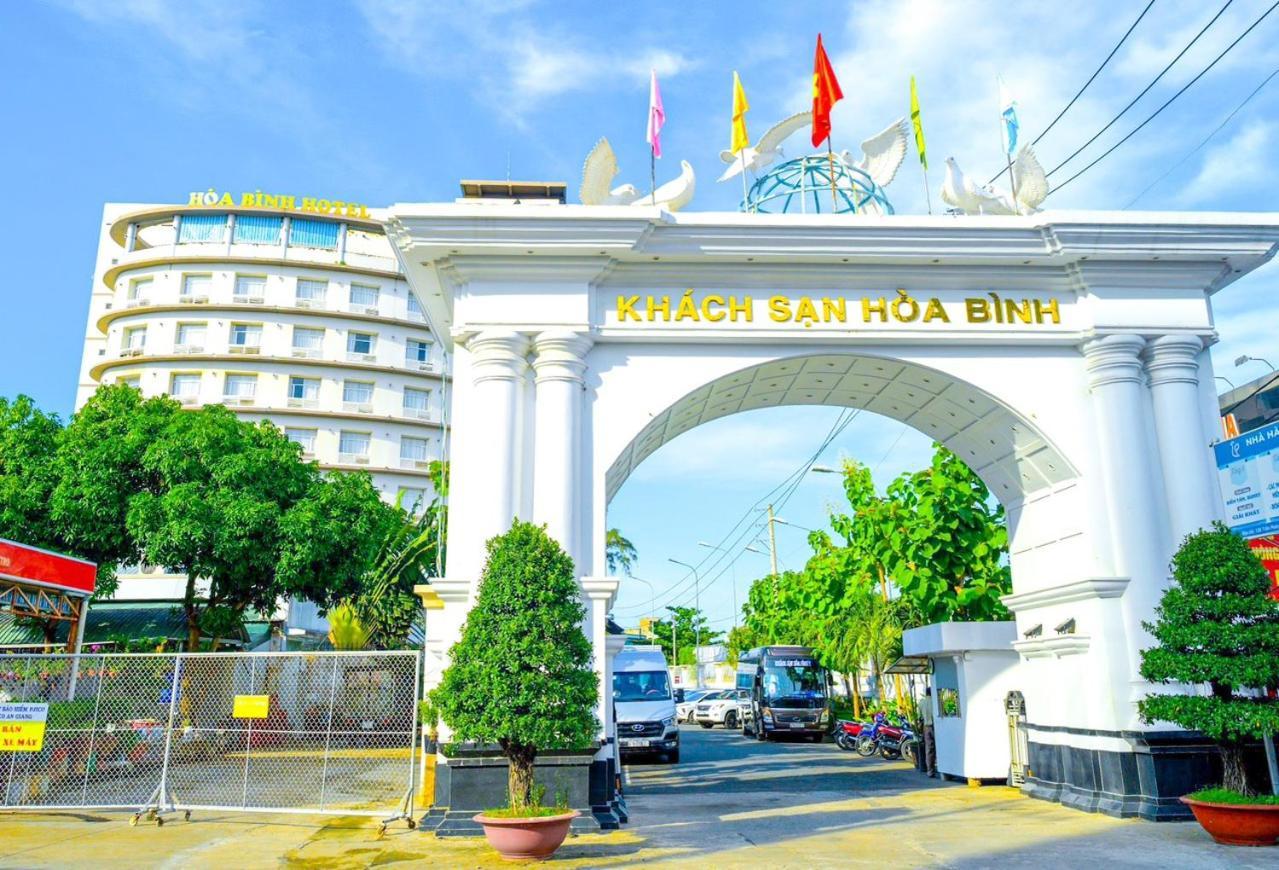 Long Xuyên Hoa Binh 1 Hotel מראה חיצוני תמונה