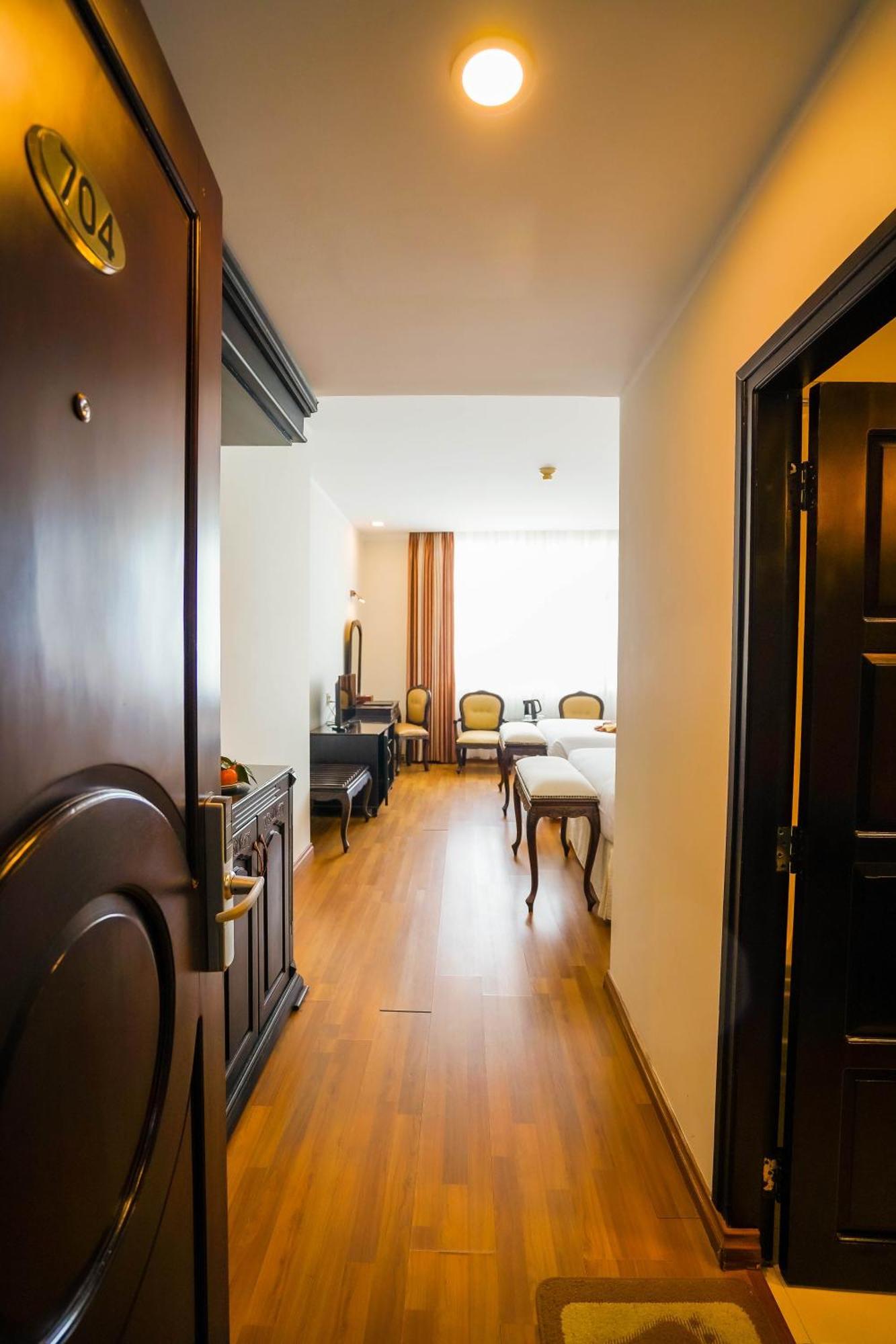 Long Xuyên Hoa Binh 1 Hotel מראה חיצוני תמונה