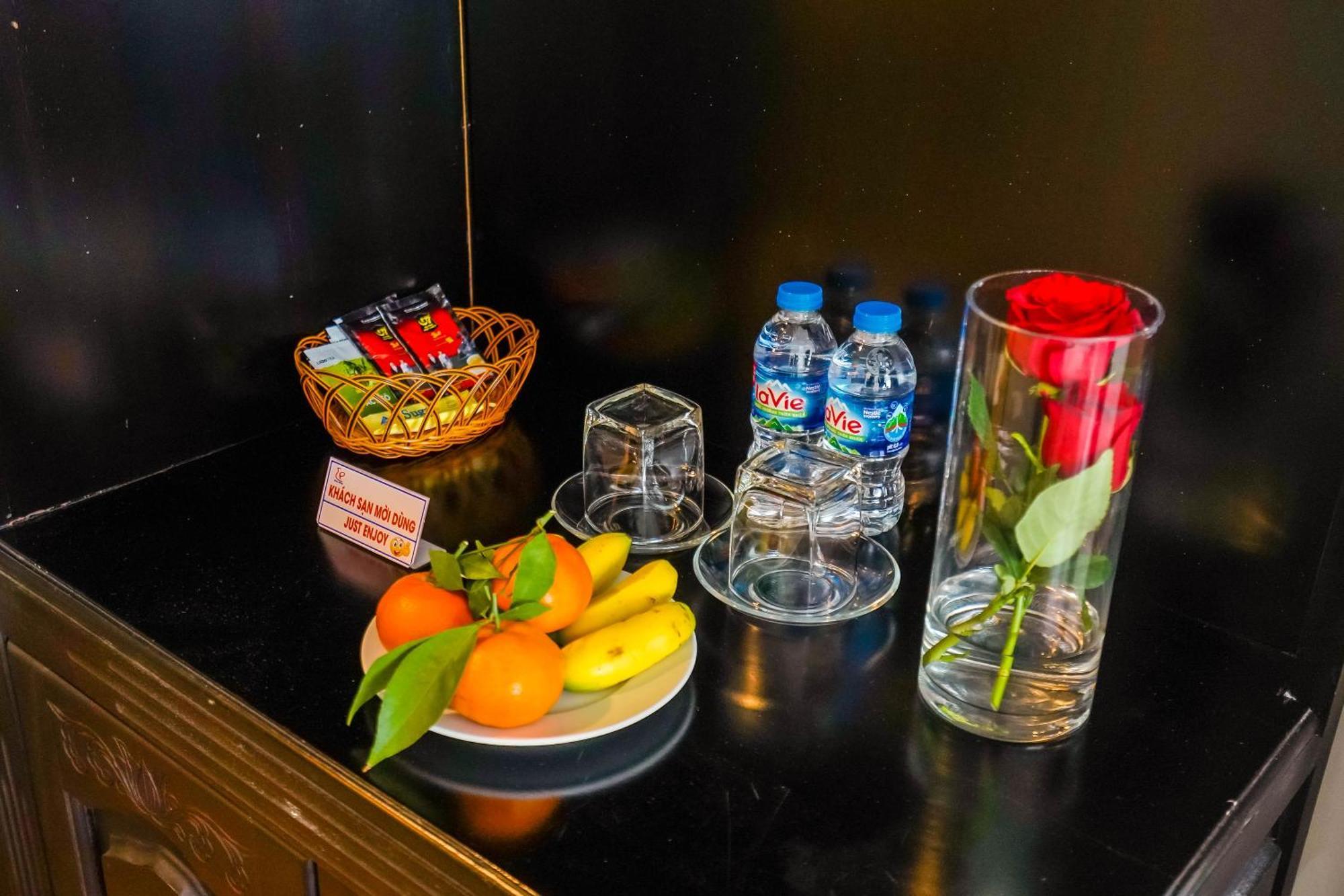 Long Xuyên Hoa Binh 1 Hotel מראה חיצוני תמונה