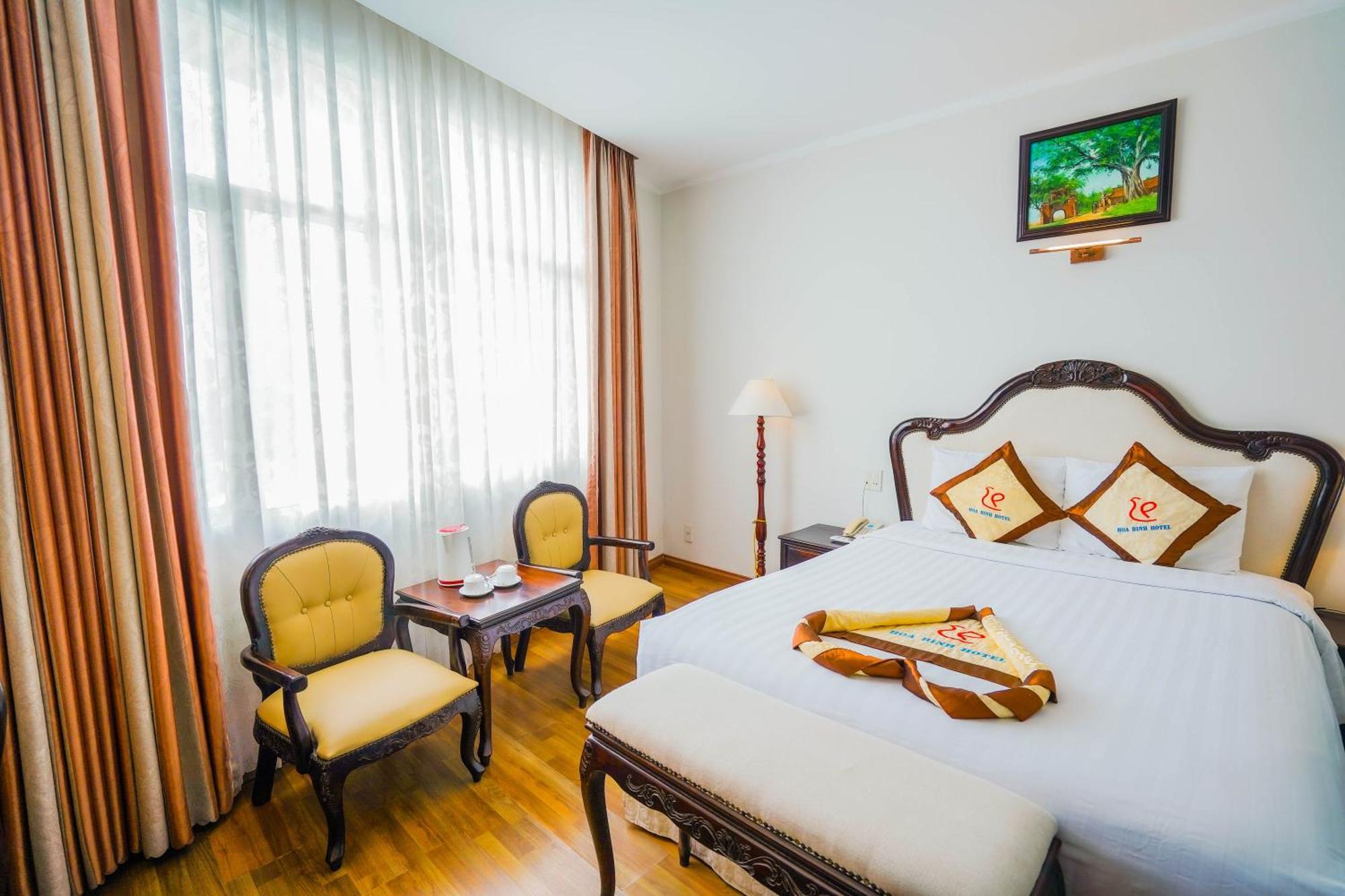 Long Xuyên Hoa Binh 1 Hotel מראה חיצוני תמונה